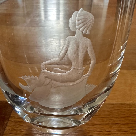 Swedish Mid Century Orrefors Etched Glass Vase. - Picture 5 of 7